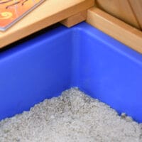 Sandkasten mit Sitzbank und 2x Aufbewahrungsboxen 123x121cm