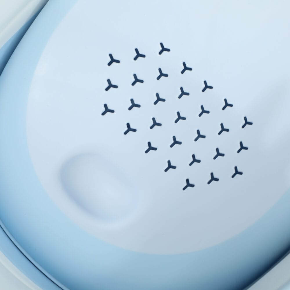 Babybadewanne faltbar 2er Set mit stabilem Gestell und rutschfestem Design Hellblau.