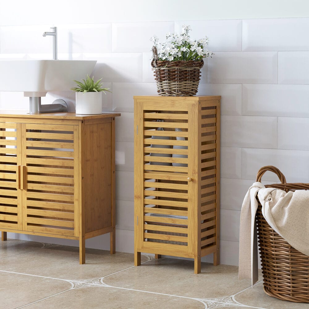 Kompakter Natur Badschrank mit Lamellentür und 2 Fächern