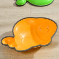 Buntes 9-teiliges Set rutschfester Balanciersteine für Kinder, bis 80kg belastbar. Es ermöglicht den Aufbau von anspruchsvollen Balance-Parcours.