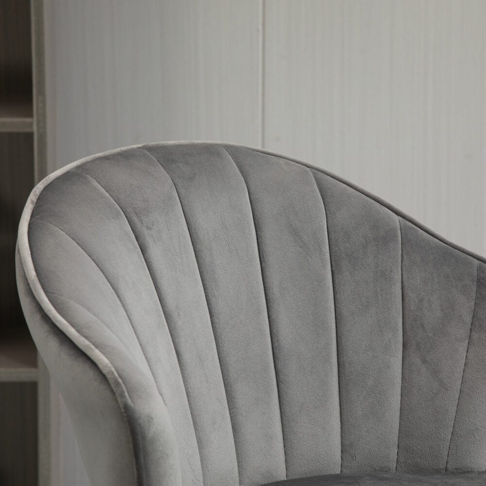 Barhocker 2er-Set drehbar höhenverstellbar Grau – Produktfoto zeigt modernes Design, hochwertige Materialien und funktionale Eigenschaften ideal für Wohn- oder Arbeitsbereiche. Perfekt als Einrichtungsinspiration oder zur Produktpräsentation in einem Onlineshop.