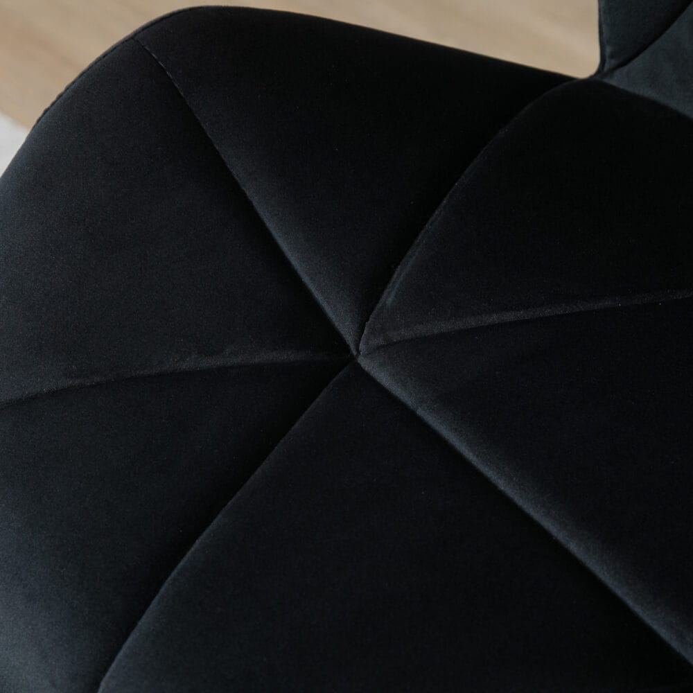 Barhocker 2er-Set drehbar höhenverstellbar Schwarz – Produktfoto zeigt modernes Design, hochwertige Materialien und funktionale Eigenschaften ideal für Wohn- oder Arbeitsbereiche. Perfekt als Einrichtungsinspiration oder zur Produktpräsentation in einem Onlineshop.
