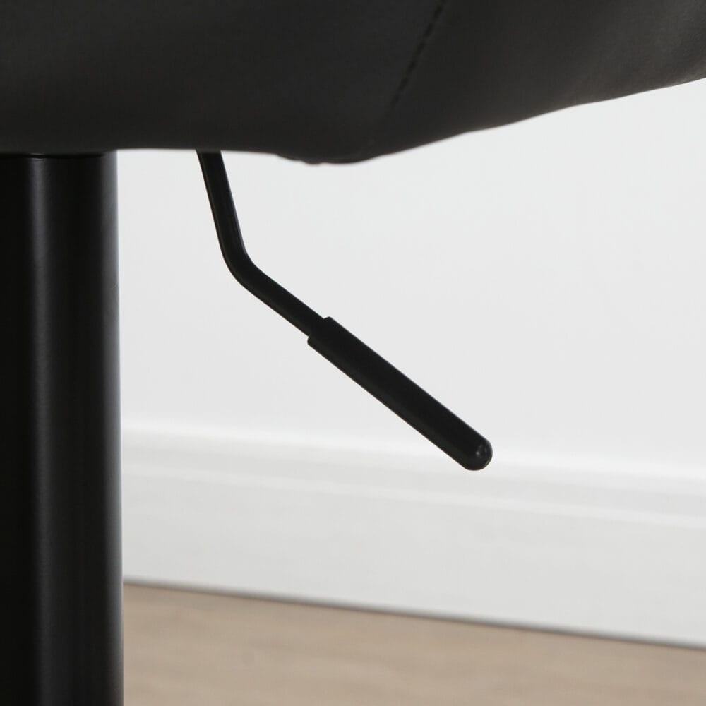 Barhocker 2er-Set höhenverstellbar modern Grau – Produktfoto zeigt modernes Design, hochwertige Materialien und funktionale Eigenschaften ideal für Wohn- oder Arbeitsbereiche. Perfekt als Einrichtungsinspiration oder zur Produktpräsentation in einem Onlineshop.