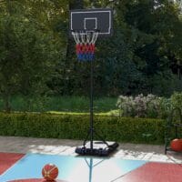 Schwarzer mobiler Basketballkorb, höhenverstellbar von 220-250cm und mit Rollen ausgestattet für flexible Platzierung.