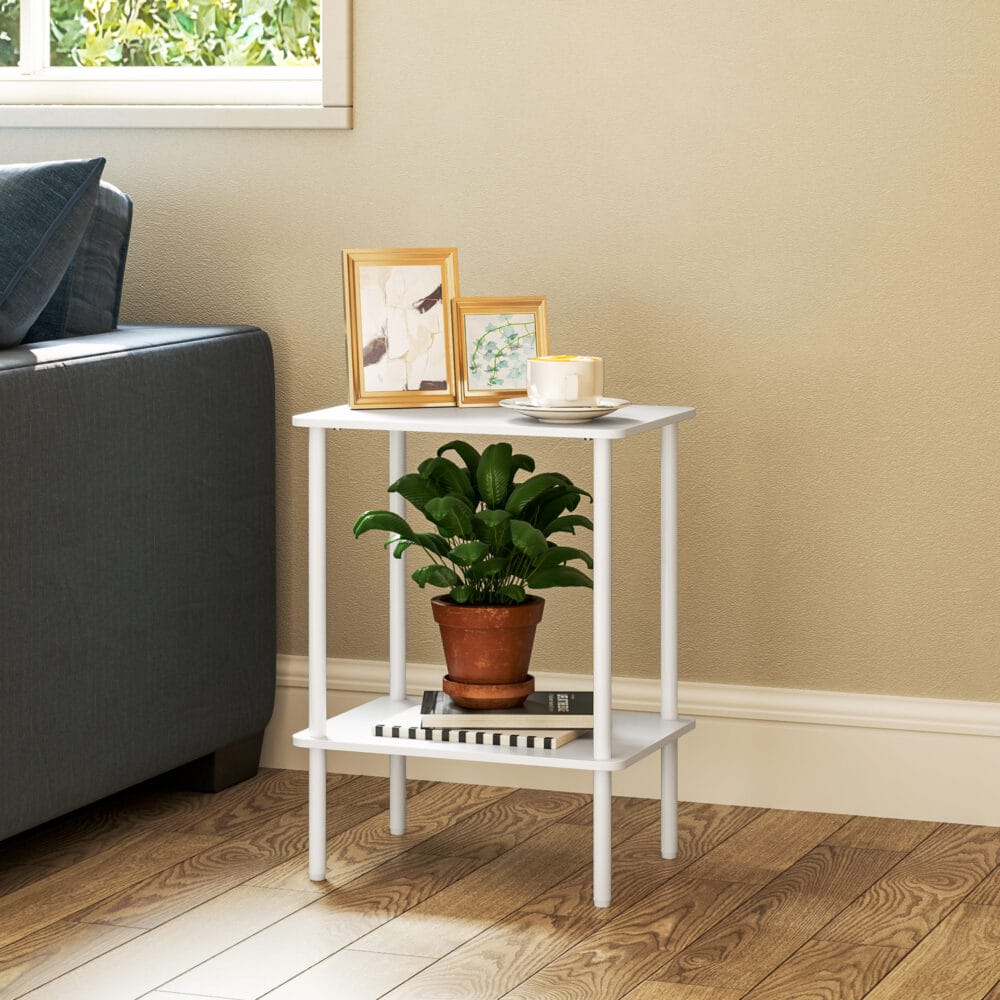 Beistelltisch 2-stufig mit Metallrahmen & Aufbewahrungsfach modern Weiss – Produktfoto zeigt modernes Design, hochwertige Materialien und funktionale Eigenschaften ideal für Wohn- oder Arbeitsbereiche. Perfekt als Einrichtungsinspiration oder zur Produktpräsentation in einem Onlineshop.