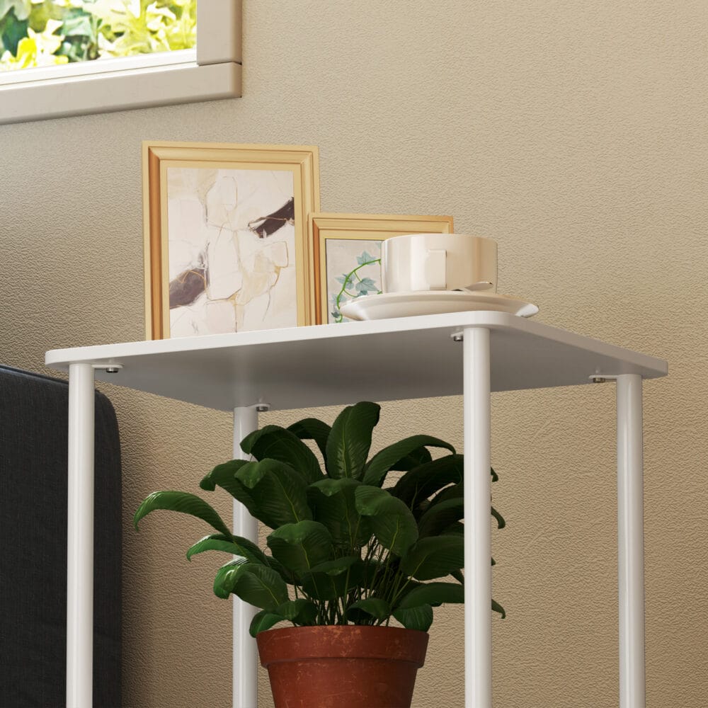 Beistelltisch 2-stufig mit Metallrahmen & Aufbewahrungsfach modern Weiss – Produktfoto zeigt modernes Design, hochwertige Materialien und funktionale Eigenschaften ideal für Wohn- oder Arbeitsbereiche. Perfekt als Einrichtungsinspiration oder zur Produktpräsentation in einem Onlineshop.