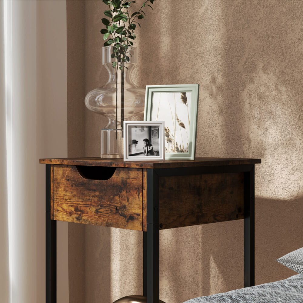 Beistelltisch Rustikales industrielles Design Stahlrahmen Braun – Produktfoto zeigt modernes Design, hochwertige Materialien und funktionale Eigenschaften ideal für Wohn- oder Arbeitsbereiche. Perfekt als Einrichtungsinspiration oder zur Produktpräsentation in einem Onlineshop.
