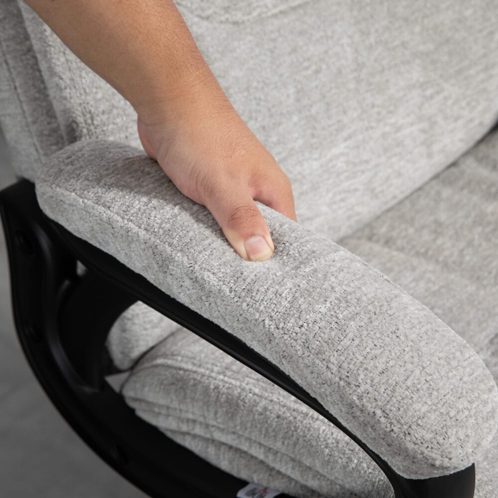 Bürostuhl ergonomisch mit Wippfunktion bis 120kg belastbar Hellgrau – Produktfoto zeigt modernes Design, hochwertige Materialien und funktionale Eigenschaften ideal für Wohn- oder Arbeitsbereiche. Perfekt als Einrichtungsinspiration oder zur Produktpräsentation in einem Onlineshop.