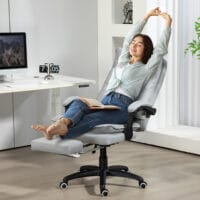 Bürostuhl mit Massage- & Liegefunktion höhenverstellbar mit Fussstütze Hellgrau – Produktfoto zeigt modernes Design, hochwertige Materialien und funktionale Eigenschaften ideal für Wohn- oder Arbeitsbereiche. Perfekt als Einrichtungsinspiration oder zur Produktpräsentation in einem Onlineshop.