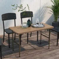 Campingtisch für 4 Personen, klappbar, Rattanoptik aus HDPE, Farbe Braun.