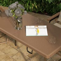 Campingtisch für 4 Personen, klappbar, Rattanoptik aus HDPE, Farbe Braun.