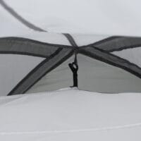 Campingzelt für 2–3 Personen, wetterfest mit Transporttasche, Farbe Grau.