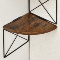 Wandregal mit fünf Etagen im IndustrialVIBE-Stil für Dekoration oder Pflanzen.