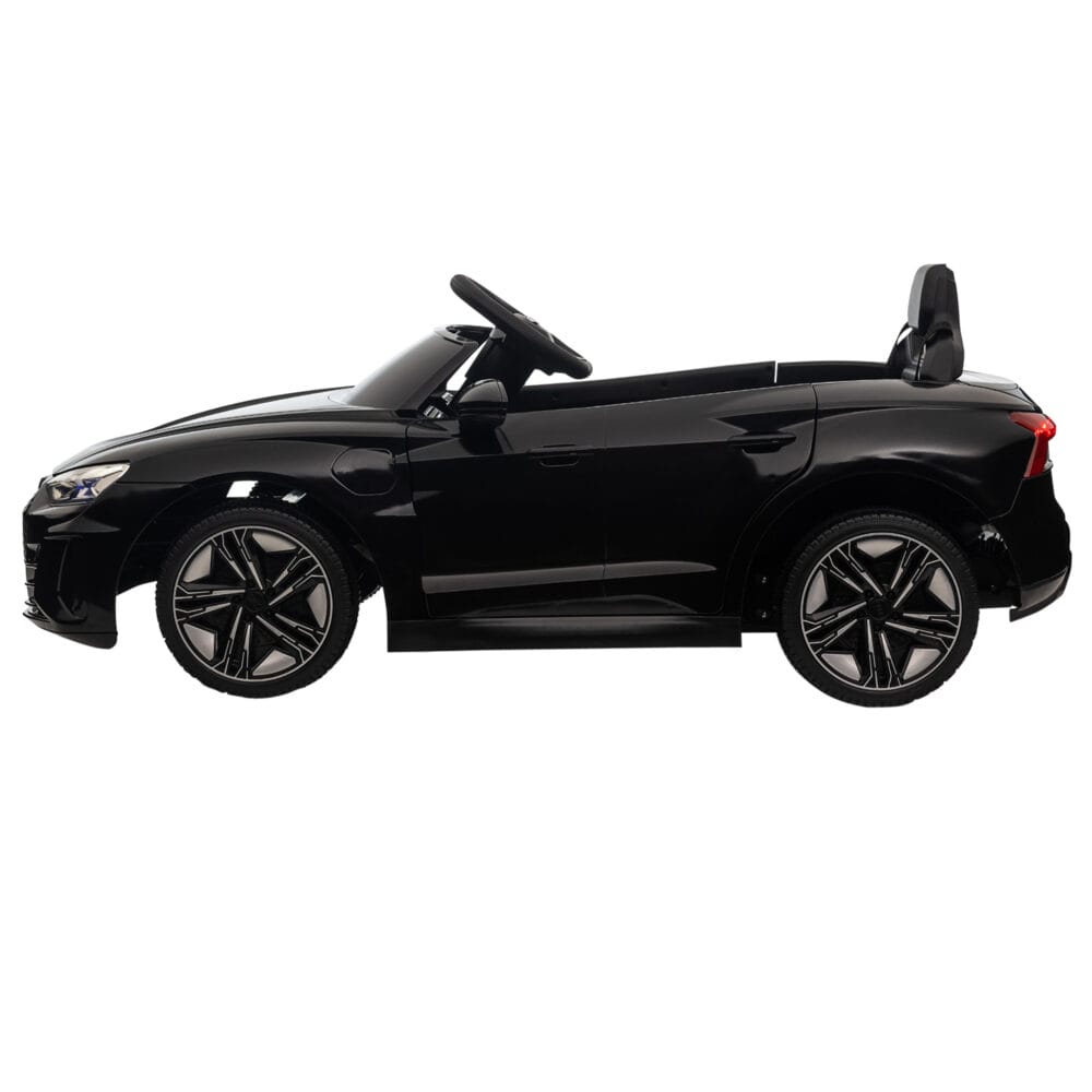 Schwarzes Elektroauto im lizenzierten AUDI RS e-tron GT Design, geeignet für Kinder ab 3 Jahren. Ein luxuriöses Fahrerlebnis für die Kleinsten.