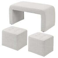 Ein 3-teiliger Fusshocker und Polsterhocker in Weiss.