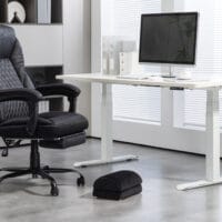 Fussstütze Anti-Rutsch ergonomisch Samtoptik Schwarz – Produktfoto zeigt modernes Design, hochwertige Materialien und funktionale Eigenschaften ideal für Wohn- oder Arbeitsbereiche. Perfekt als Einrichtungsinspiration oder zur Produktpräsentation in einem Onlineshop.