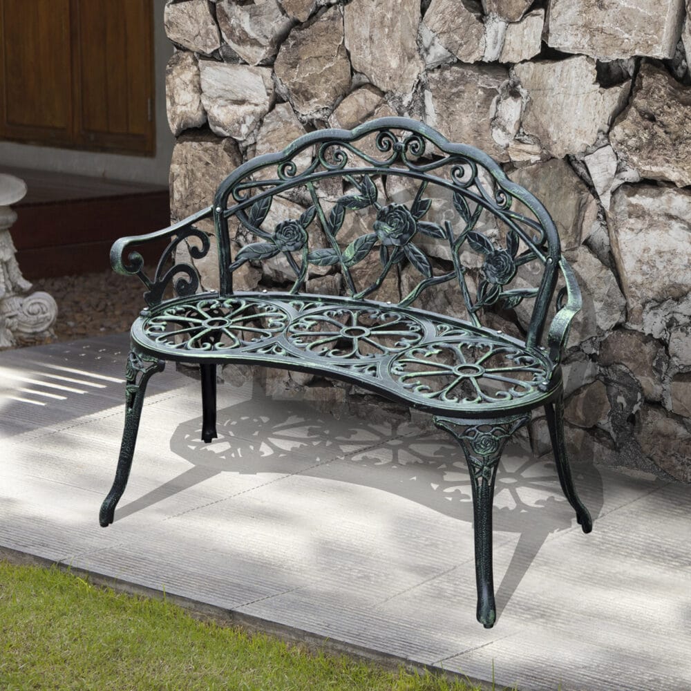 Metall-Gartenbank für zwei Personen, Maße 100x54x78cm.