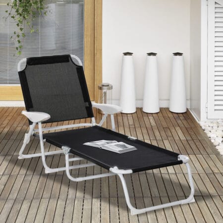 Klappbare Gartenliege mit atmungsaktivem Netzstoff und 4-stufiger Verstellung.