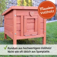 Hasenstall Nido, Kleintierhaus aus Holz mit Rampe und schützendem Dach.