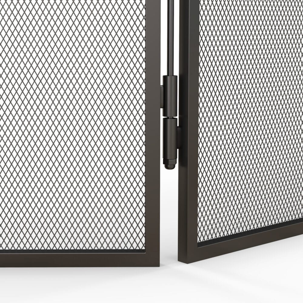 Faltbares Kaminschutzgitter mit 3 Paneelen als Funkenschutz aus Metall in Schwarz.