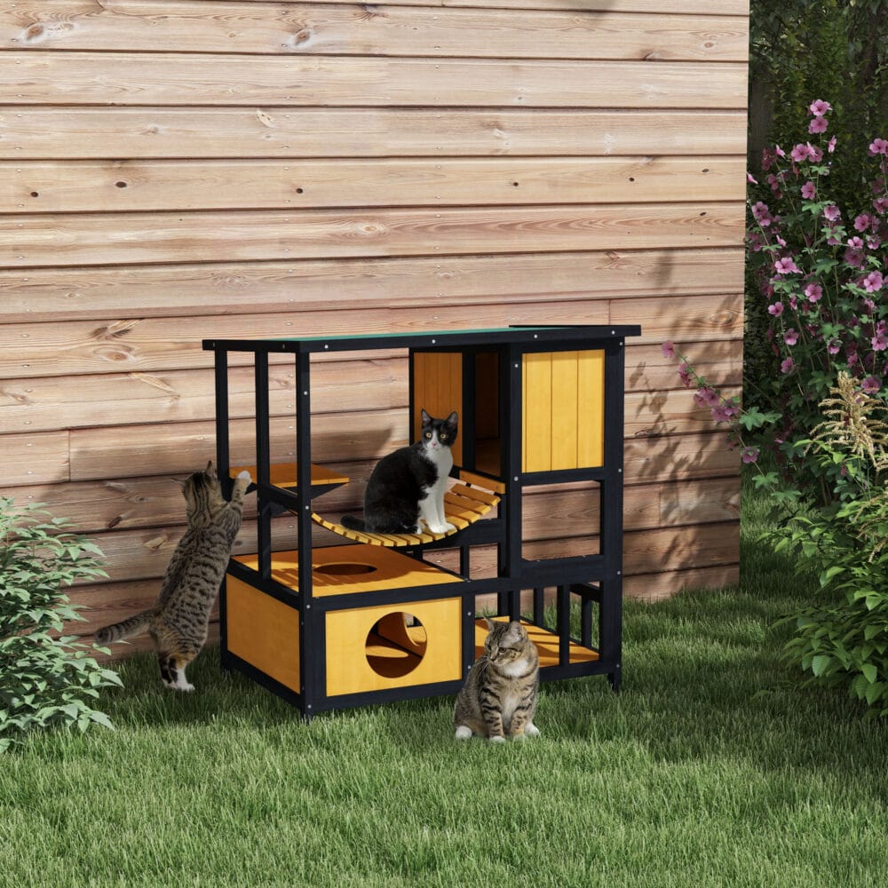 Gelbes wasserdichtes Katzenhaus aus Holz mit Hängebrücke, bietet Schutz und Unterhaltung im Aussenbereich.