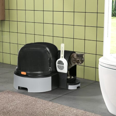 Graues Katzenhaus mit integrierter Katzentoilette und zwei Bodenwannen, Masse 52x60x42cm, bietet Komfort und Diskretion.