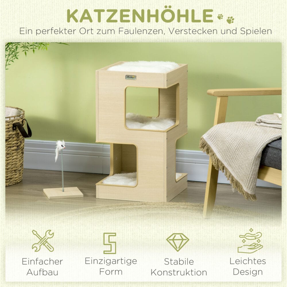 Eichenfarbene 3-stufige Katzenhöhle mit Kissen und Spielzeug, bietet Komfort und Unterhaltung.
