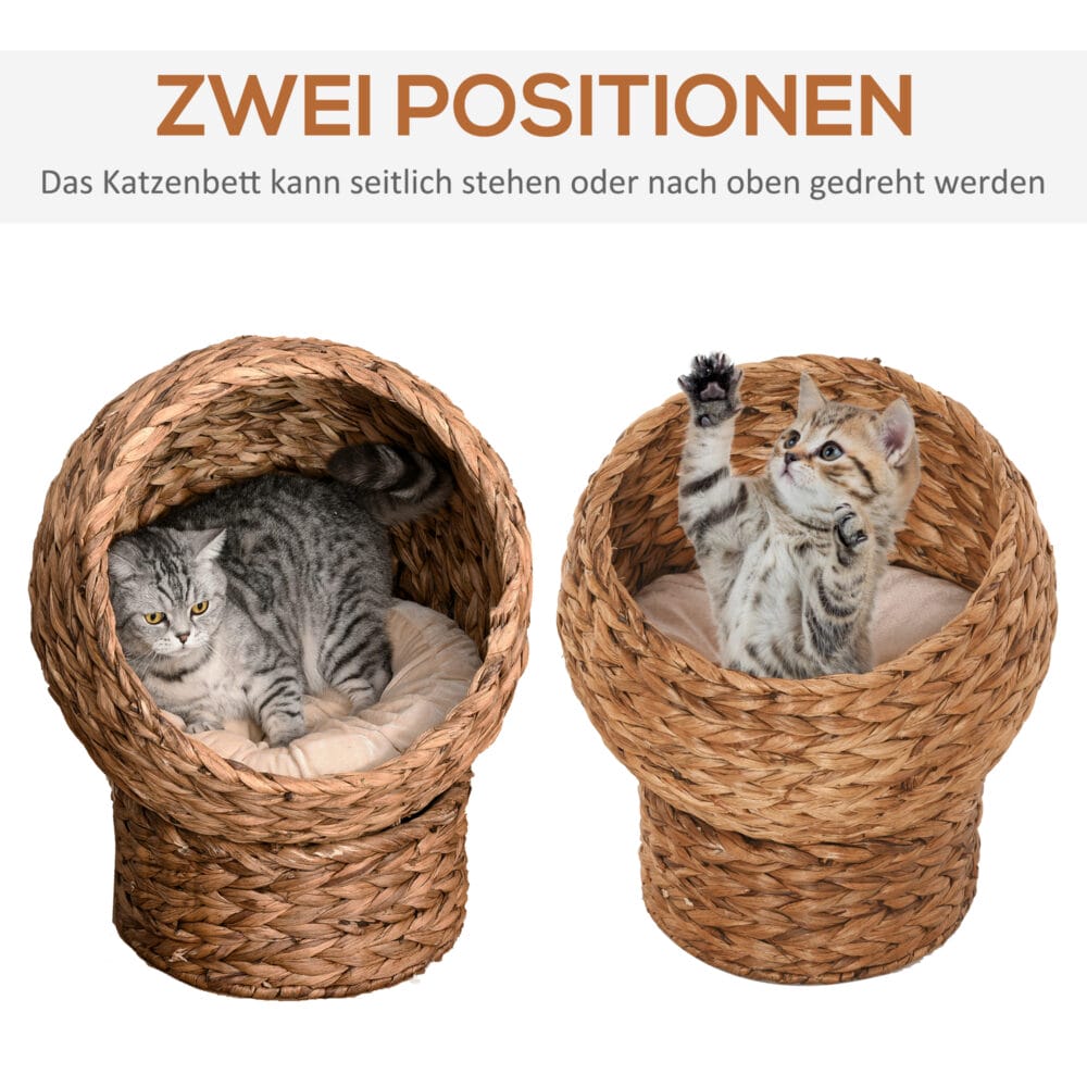 Hellbraune Katzenhöhle aus Rattan mit passendem Kissen aus Wasserhyazinthe, bietet einen gemütlichen und natürlichen Rückzugsort.
