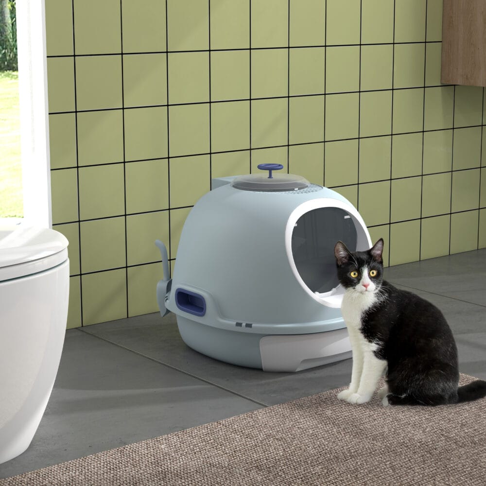 Blaue Katzentoilette mit praktischem Dachfenster, für einfache Reinigung und Belüftung.