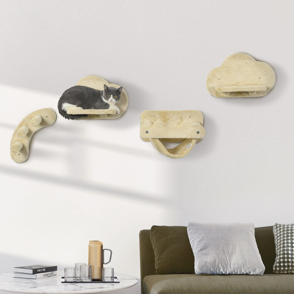 Beiges 4-teiliges Katzentreppen-Kletterwand-Set mit Hängematte, stabil und modular für den Aufbau an der Wand.