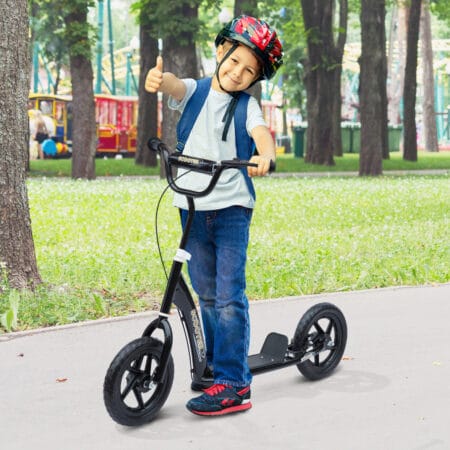 Schwarzer Kickscooter mit 12 Zoll Rädern und höhenverstellbarem Lenker