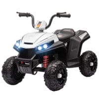 Weisses 12V Kinder-Quad mit 4-Rad-Federung und MP3-Funktion, ideal für 3-5 Jahre. Bietet Fahrkomfort und Unterhaltung auf jedem Terrain.