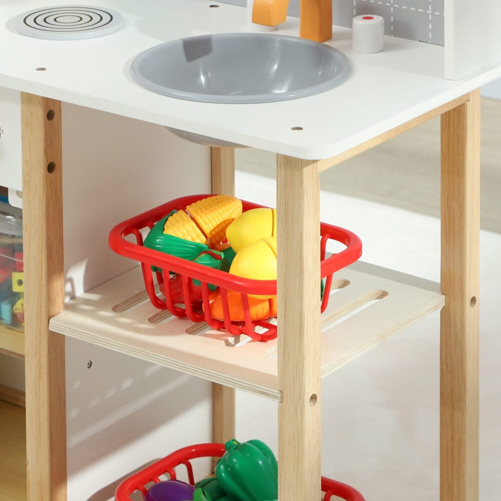 Graue Kinderküche mit Herd, Backofen und Wasserhahn, perfekt für Kinder von 3-6 Jahren. Sie fördert kreatives Rollenspiel und die Entwicklung feinmotorischer Fähigkeiten.