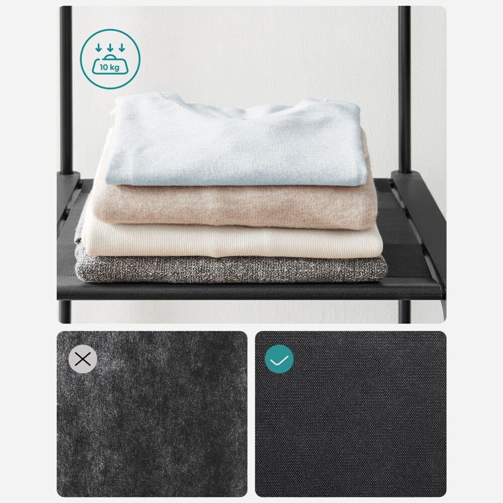 Offener Kleiderschrank mit drei Hängestangen für maximale Aufbewahrungsmöglichkeiten.