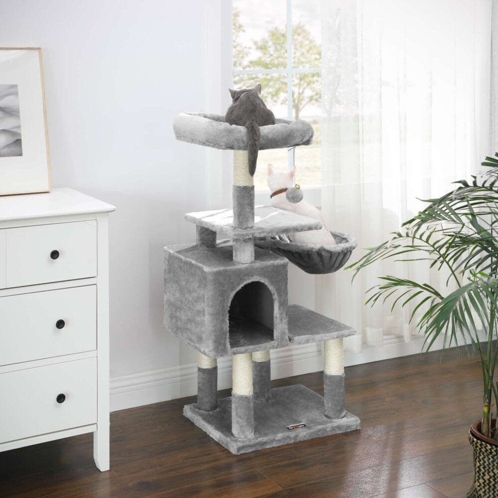 Mehrstufige Katzenwohnung Kratzbaum, 110cm Höhe, Plüsch Hellgrau