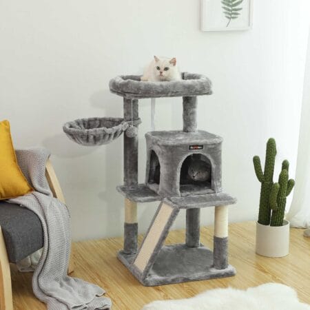 Stabiler Kratzbaum für große Katzen, Holz, hellgrau