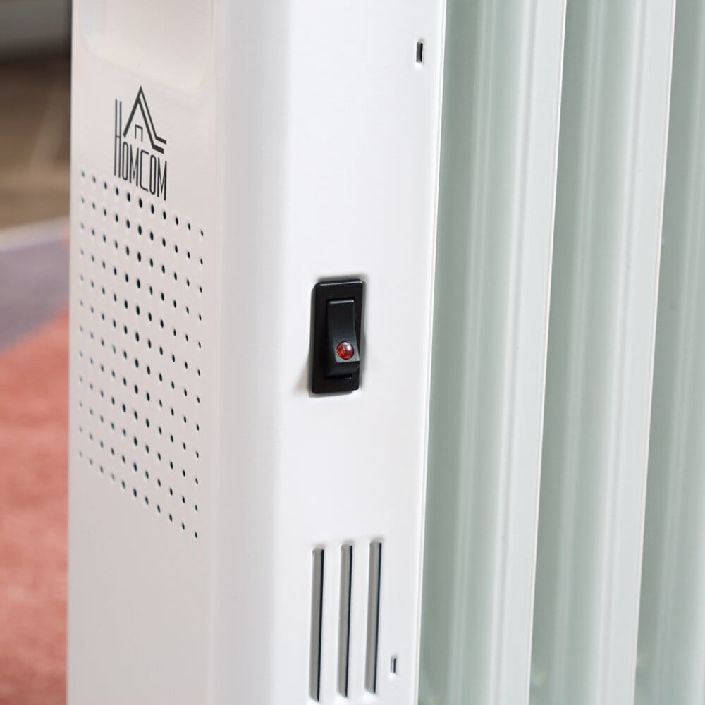 Ein tragbarer Ölradiator und Ölheizung in Weiss mit 2720W Leistung und Timer.