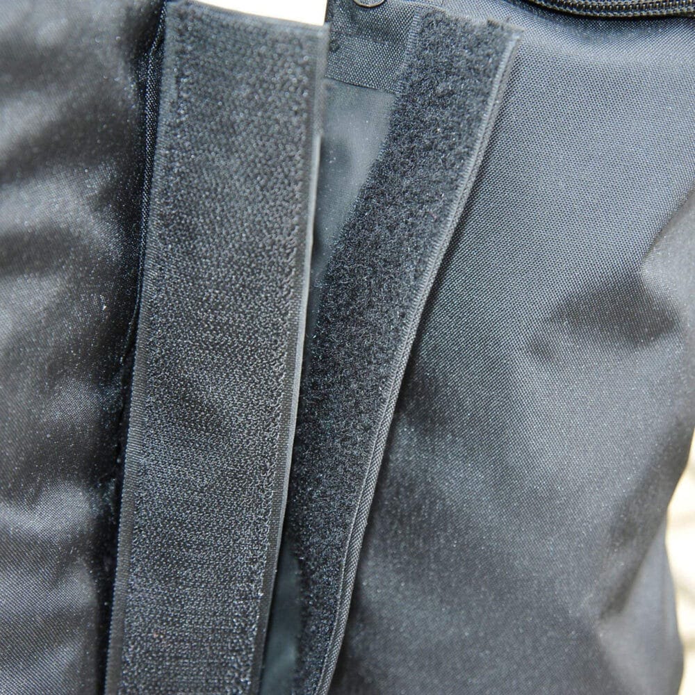 Robustes 4er-Set schwarze Pavillon-Standfüße.