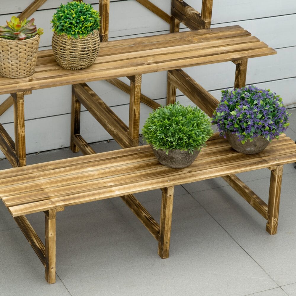 Pflanzentreppe aus Tannenholz mit 3 Stufen, Maße 100x80x78 cm.