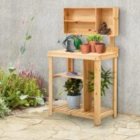 Pflanztisch mit Ablage aus Tannenholz, ideal für Garten und Balkon.