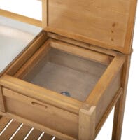 Wetterfester Pflanztisch mit verzinkter Arbeitsplatte, pflegeleicht.