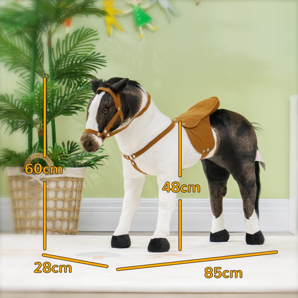 Braun-cremeweisses Reitpferd als Kinderspielzeug mit realistischem Sound, Sattel und Zaumzeug. Ideal für Kinder von 3-8 Jahren, die gerne in Rollenspiele eintauchen und reiten üben.
