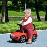 Rotes Rutschauto im Bentley Bentayga Design mit Hupe und Kippschutz, geeignet für Kinder ab 18 Monaten. Ein stylisches und sicheres erstes Fahrzeug.