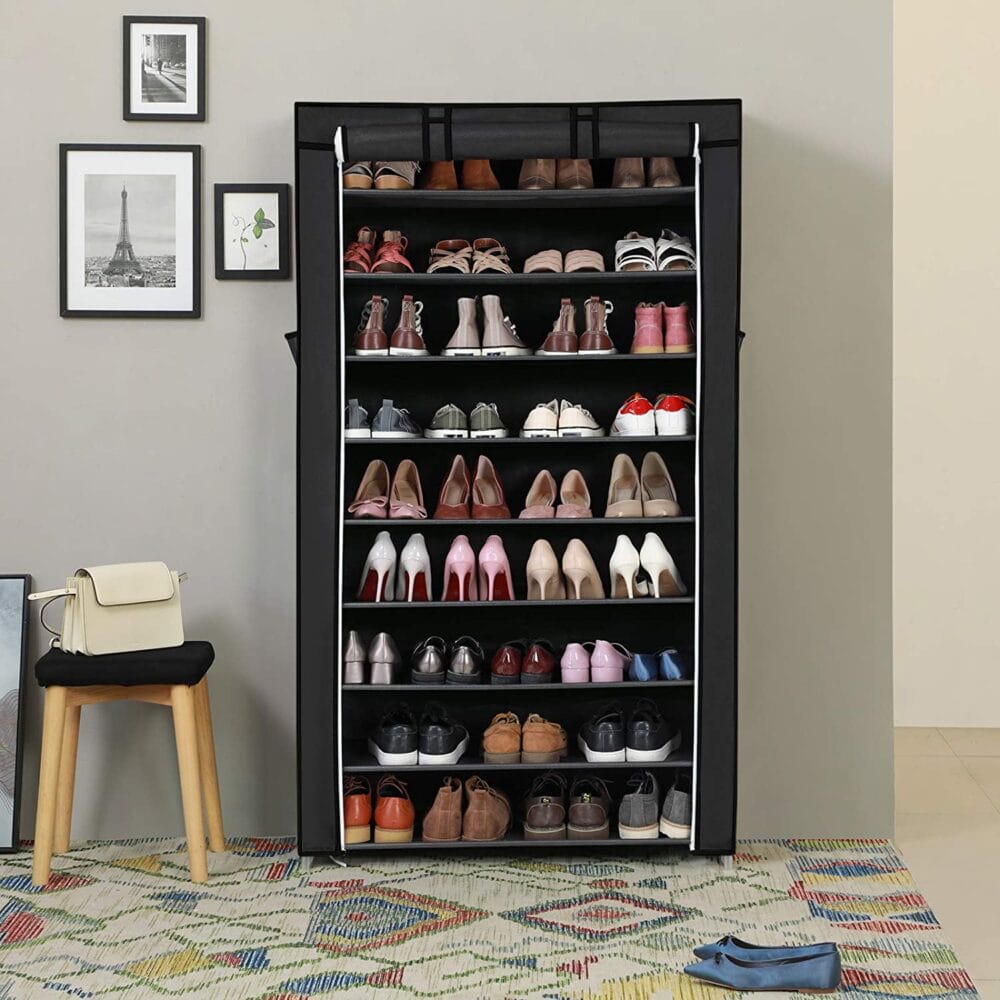 Schuhregal mit Abdeckung in 88x28x160 cm, schützt Schuhe vor Staub und Schmutz.