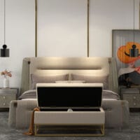 Beige Sitzbank mit Stauraum in Samtoptik, ideal für das Wohnzimmer. Eine elegante und praktische Ergänzung.