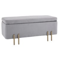 Hellgraue Sitzbank mit integriertem Stauraum, ideal für das Wohnzimmer, um Decken und Kissen ordentlich zu verstauen.