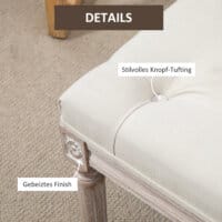 Ein cremeweisser Sitzhocker mit gepolstertem Sitz und Holzbeinen in Leinenoptik.