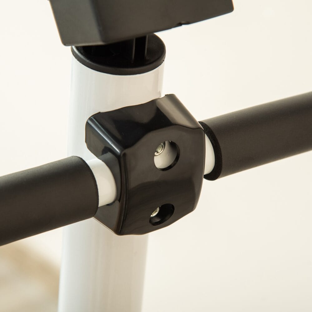 Grüner Swing Stepper mit LCD und Handgriff, belastbar bis 100kg.