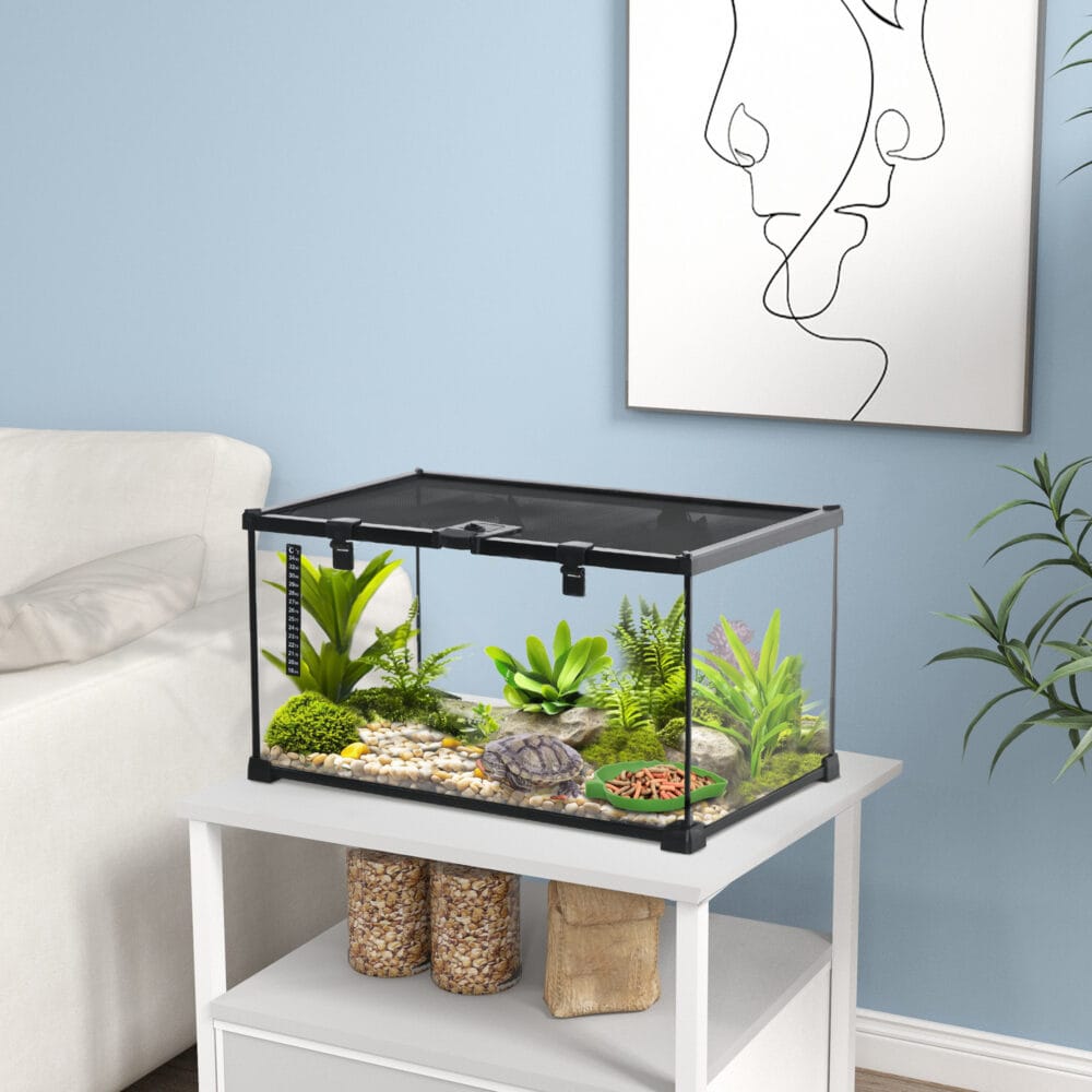 Glasterrarium 50x30x25cm mit integriertem Thermometer.