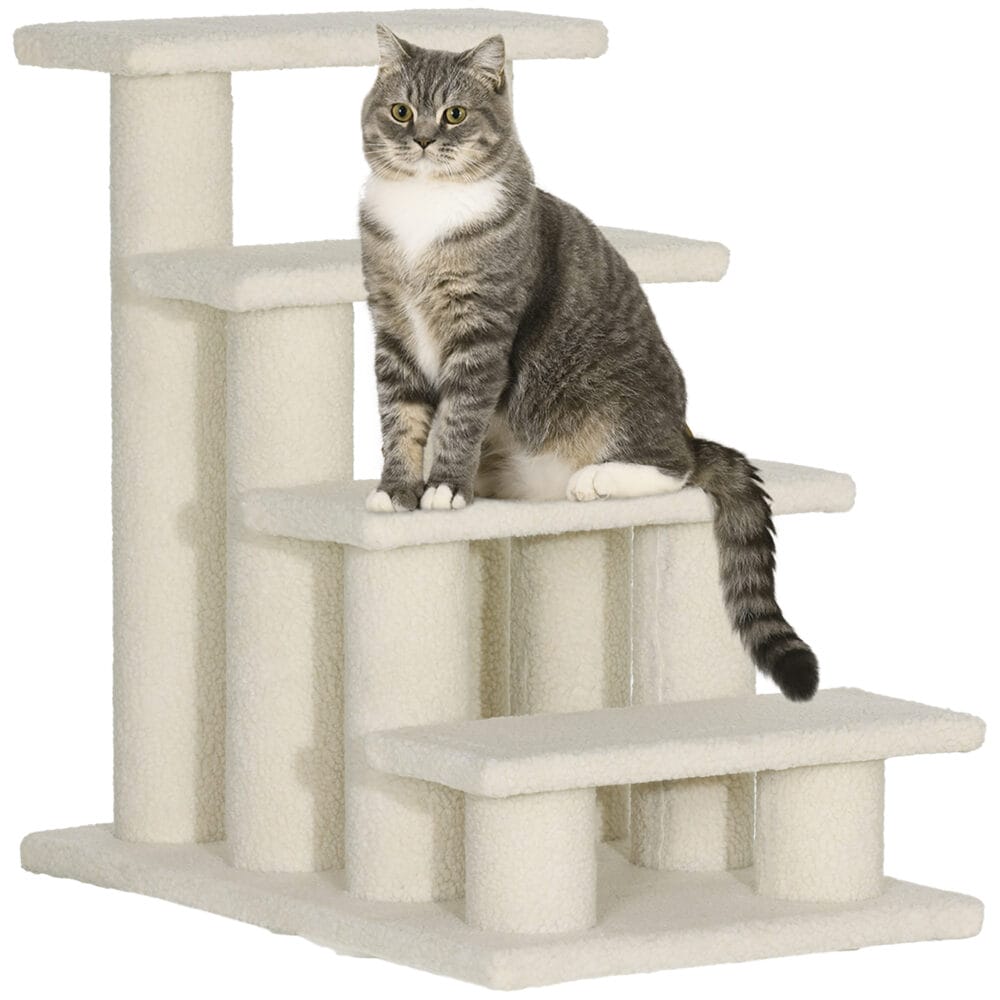 Beige Tiertreppe mit 4 Stufen.
